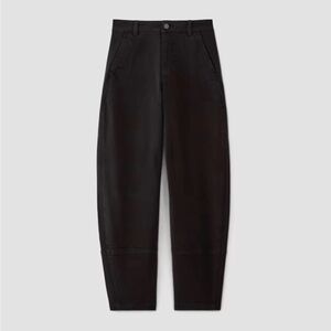 Everlane organic cotton utility barrel pant. Black. Size 4.